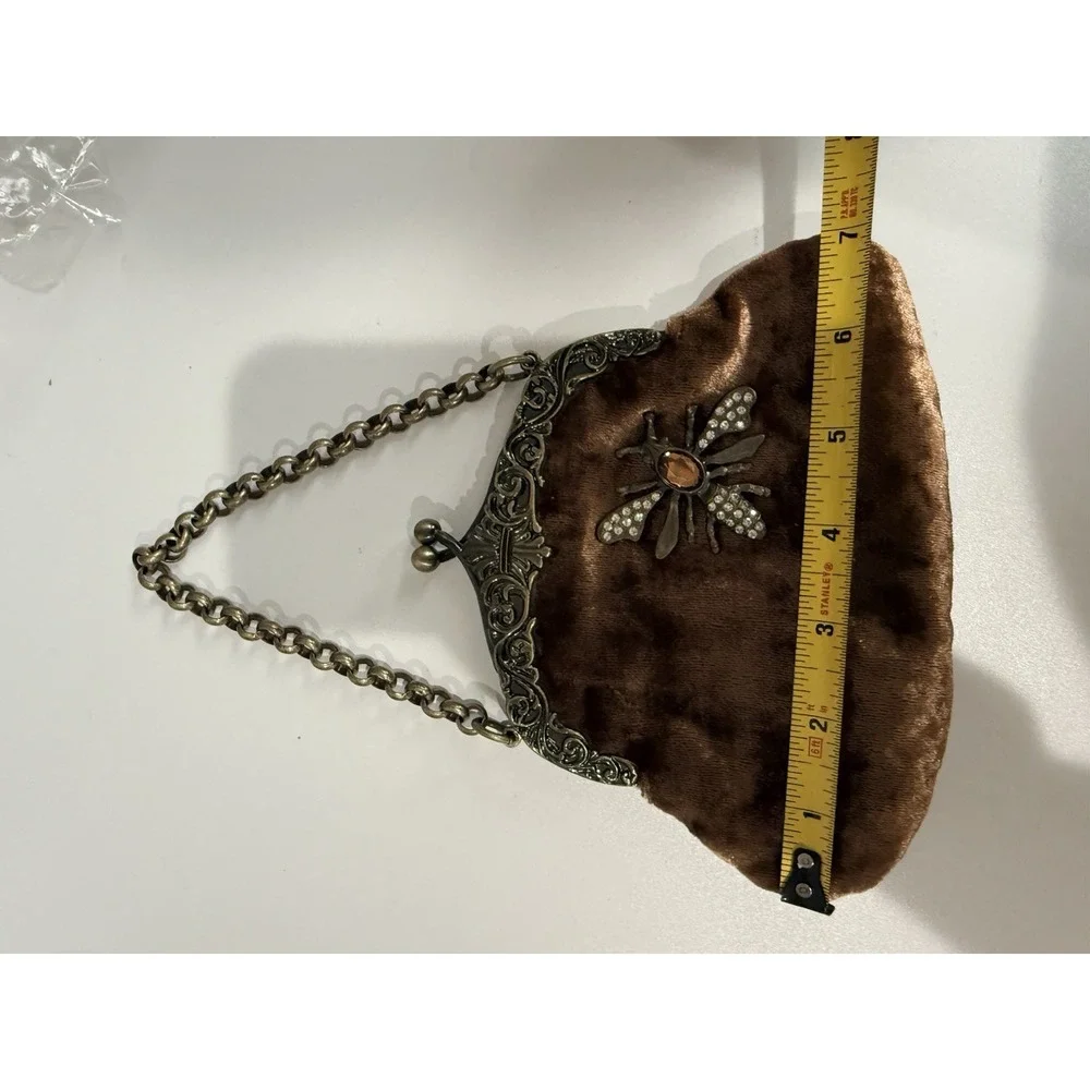 Guess Handbag Evening Bag Clutch Kisslock Metal Chain Velvet Purple Bee Jeweled‎